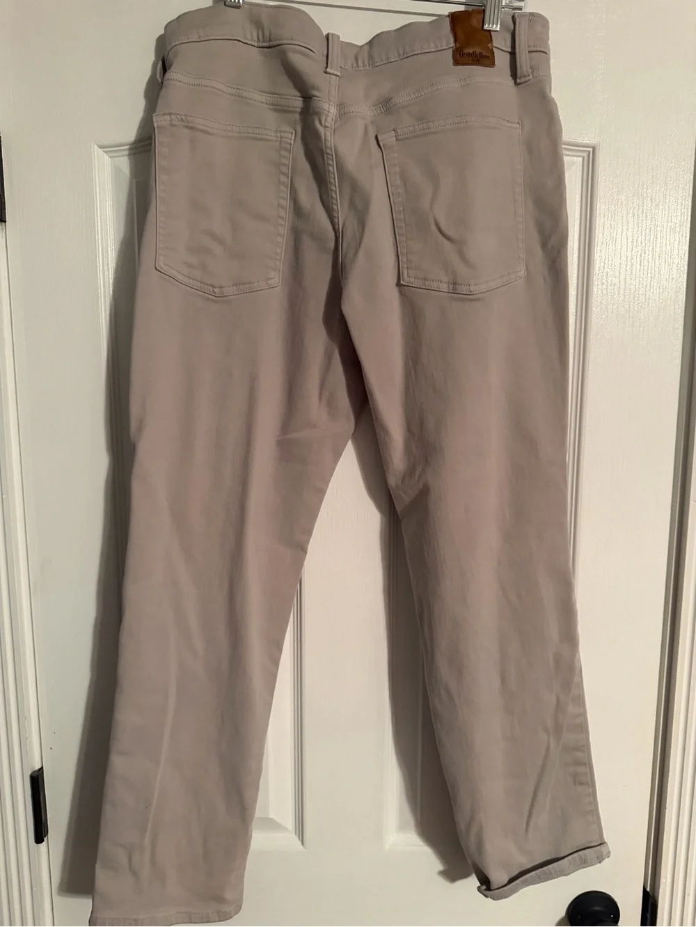 Goodfellow & Co Women's Straight-Leg Jeans in Taupe